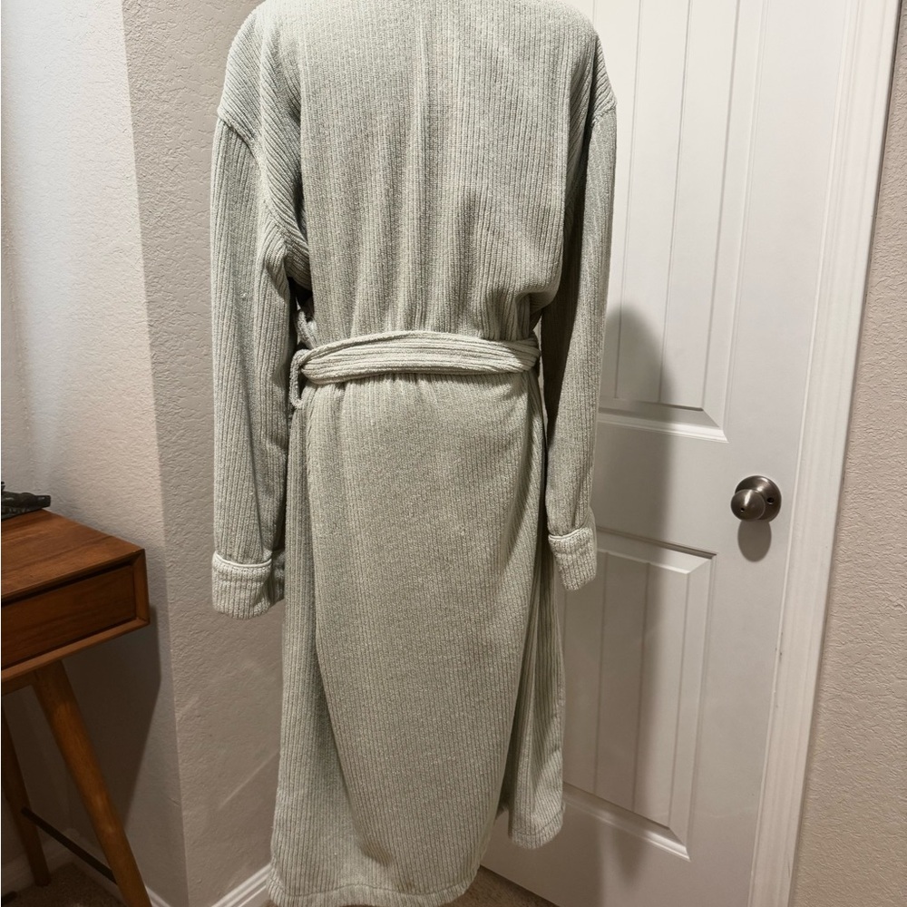Cozy Earth Plush Cotton & Bamboo Ribbed Robe in “Laurel” - Picture 8 of 11